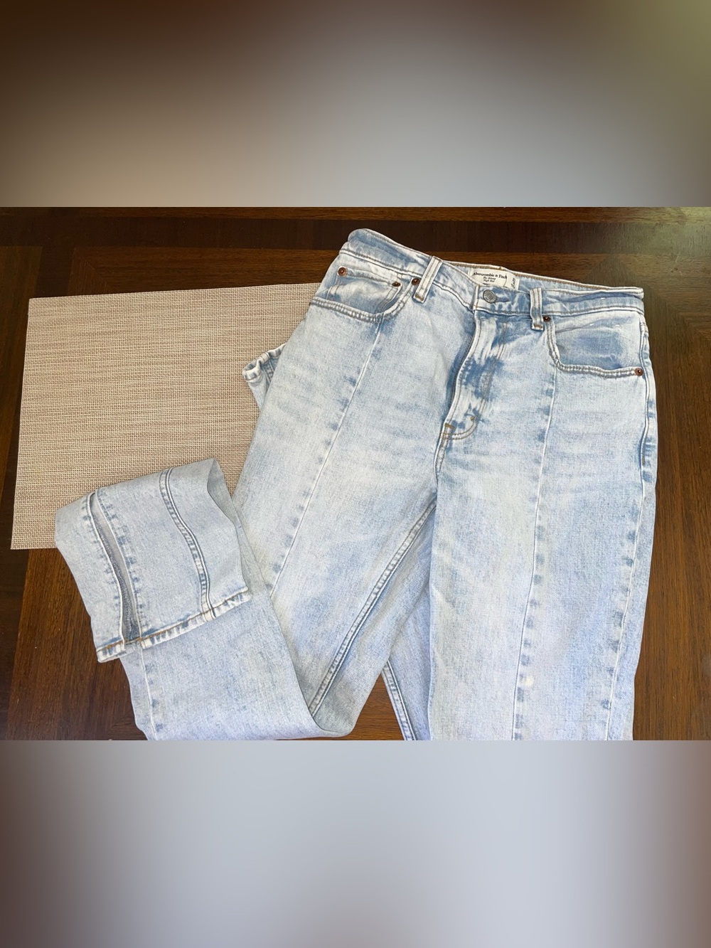Abercrombie & Fitch High Rise Skinny Jeans Light Wash Raw Hem Size 27/4